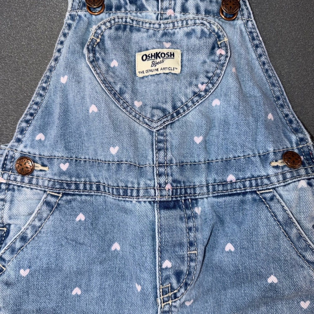 OshKosh Bgosh Girls 24M Blue Denim Heart Print Bib Overalls Light Wash 1K338210 - Picture 3 of 10